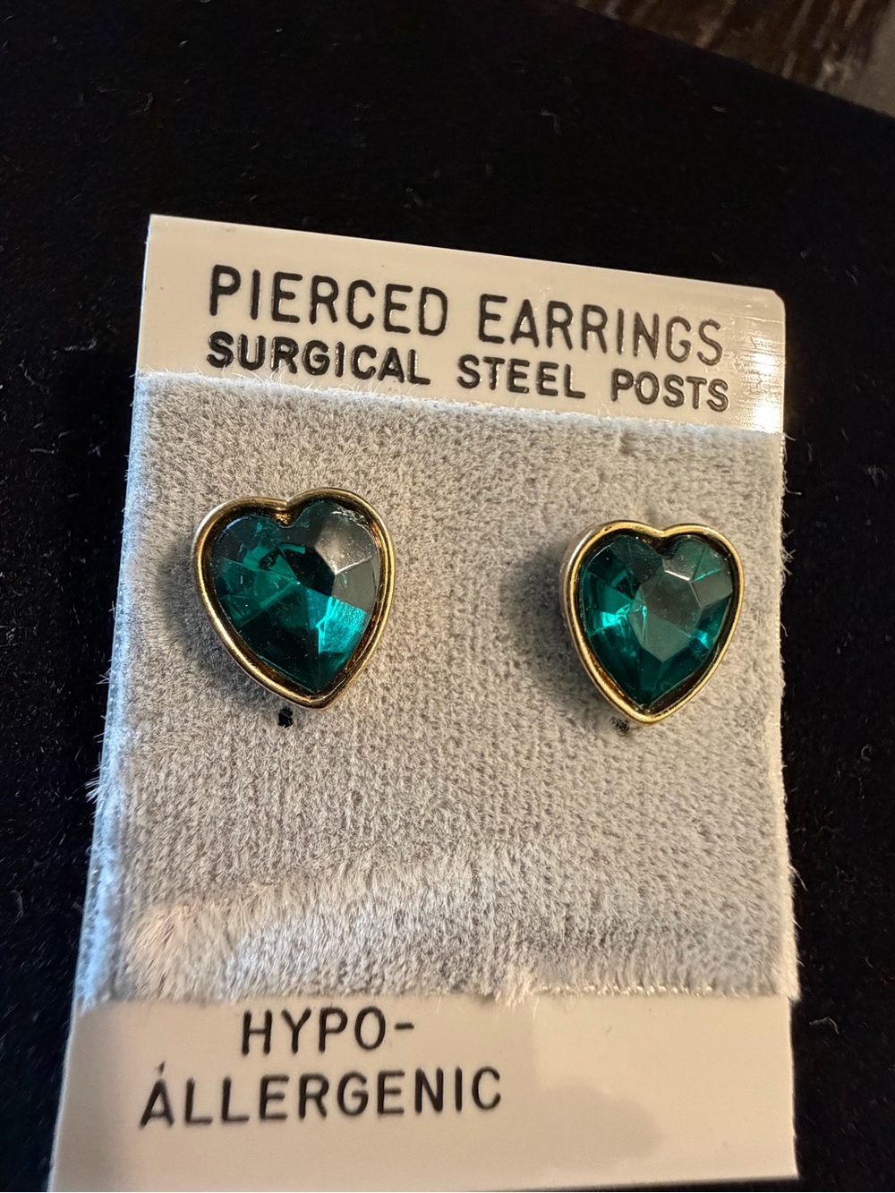 Fashion Jewelry Gold-Trim Emerald Green Heart Stud Earrings